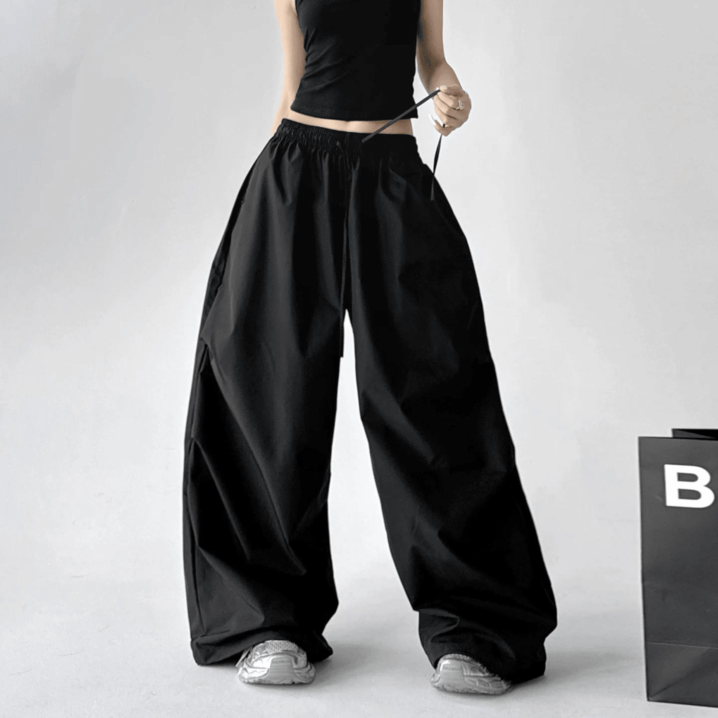 High-Waist Wide-Leg Drawstring Parachute Pants – CT6668 Secondary image