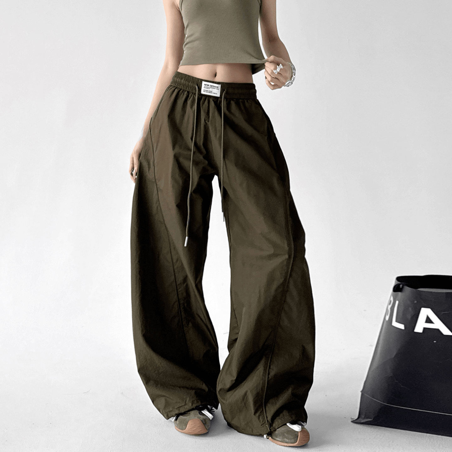 High-Waist Wide-Leg Parachute Cargo Pants – CT779 Secondary image