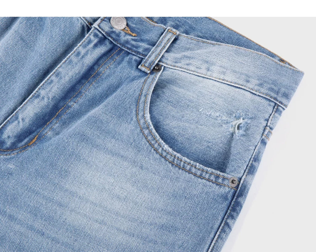 IDLT jeans, light blue side pocket.