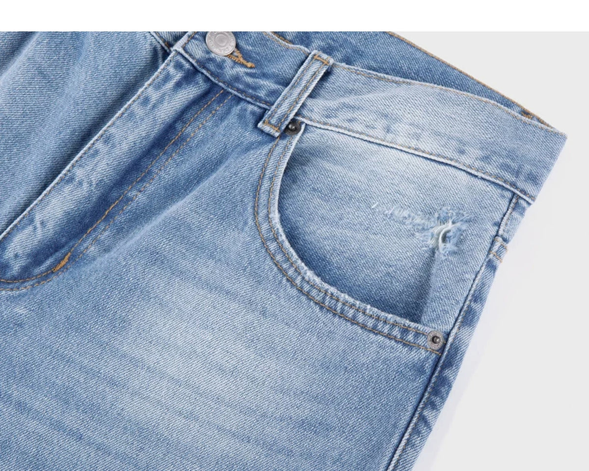IDLT jeans, light blue side pocket.
