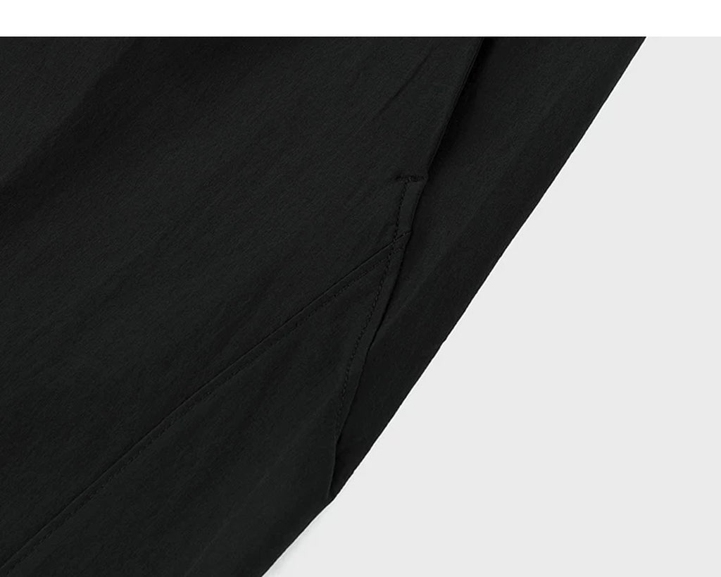 IDLT shorts, black side seam.