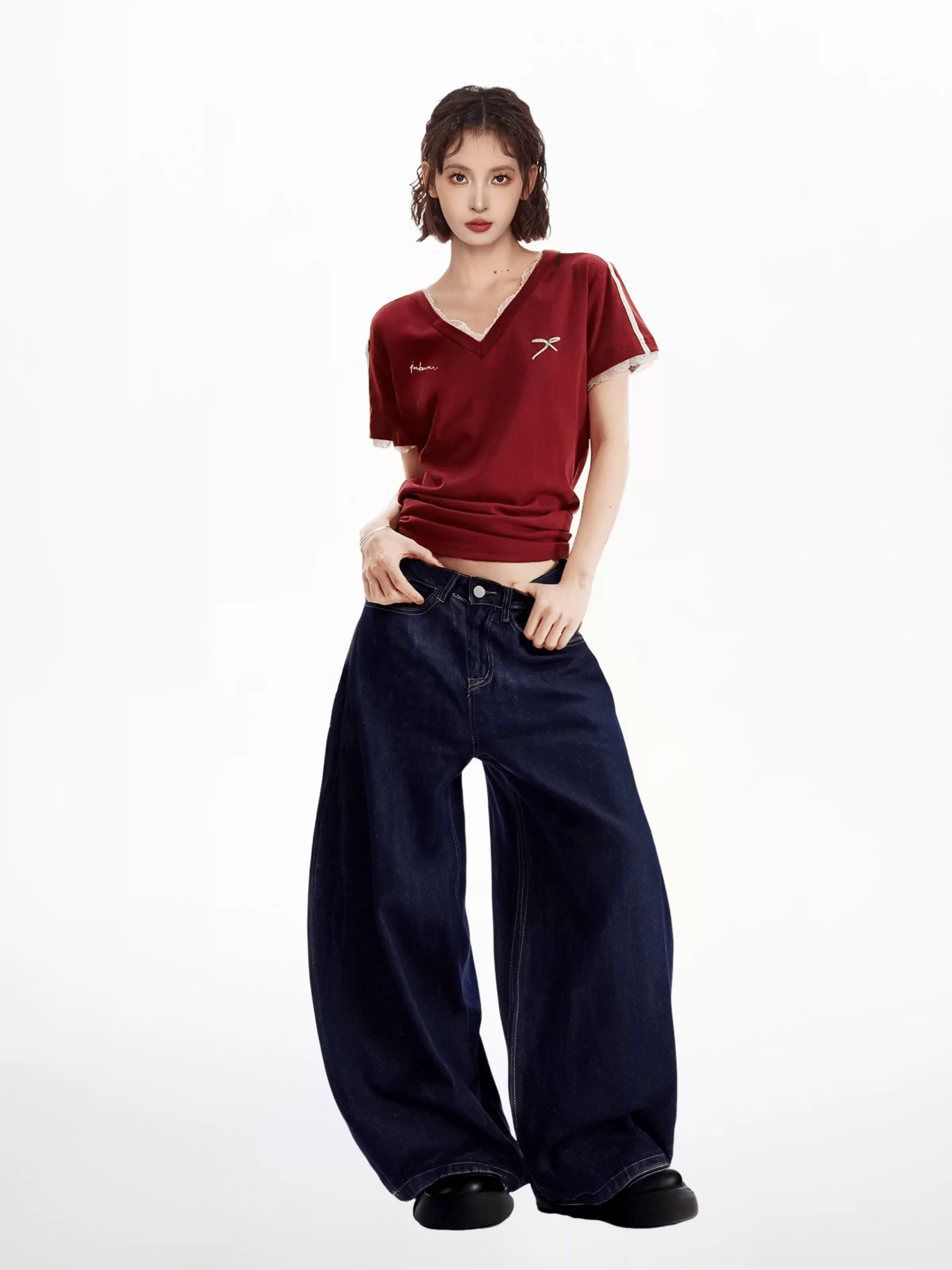 Lace Trim V - Neck Fitted Cotton Tee - COPPING THREADS - CT Select