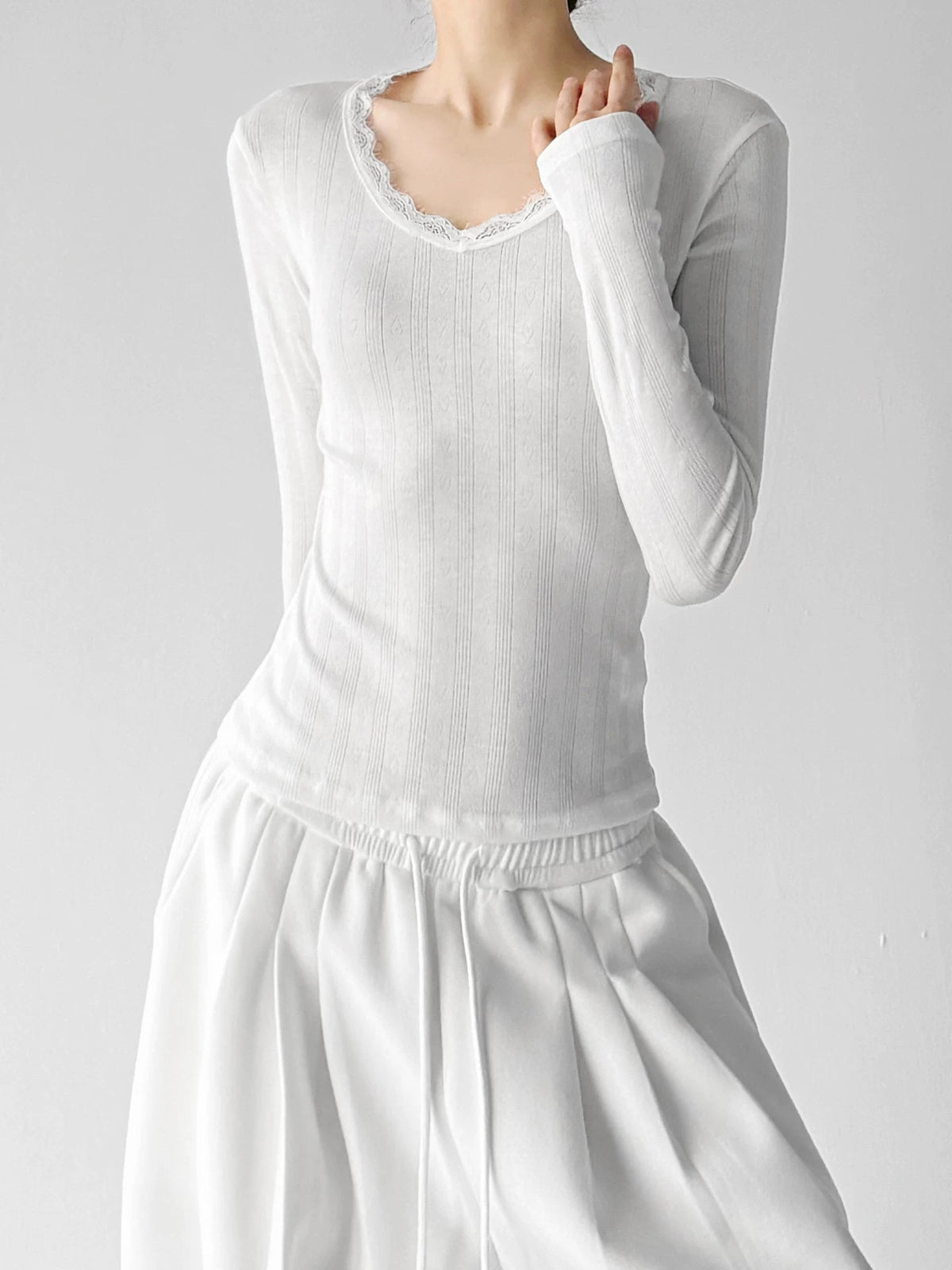 Lace-Trim V-Neck Long-Sleeve T-Shirt - COPPING THREADS - CT ORIGINALS