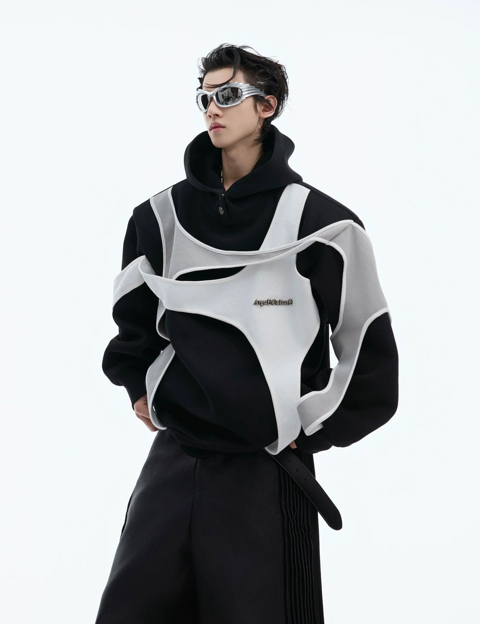 Layered Tie-Detail Padded-Shoulder T-Shirt Secondary image