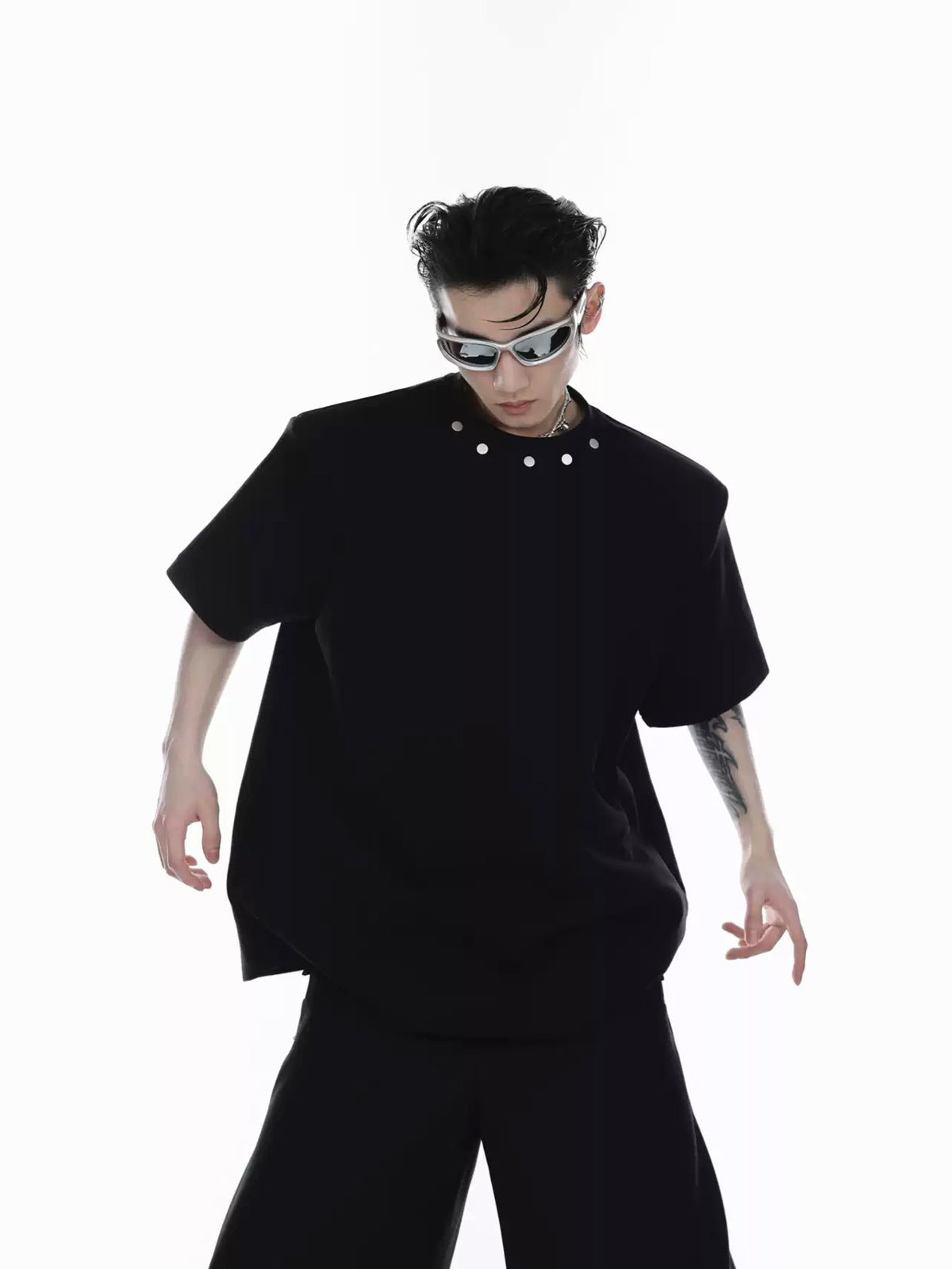 Metal-Button Padded-Shoulder T-Shirt - COPPING THREADS - Argue Culture
