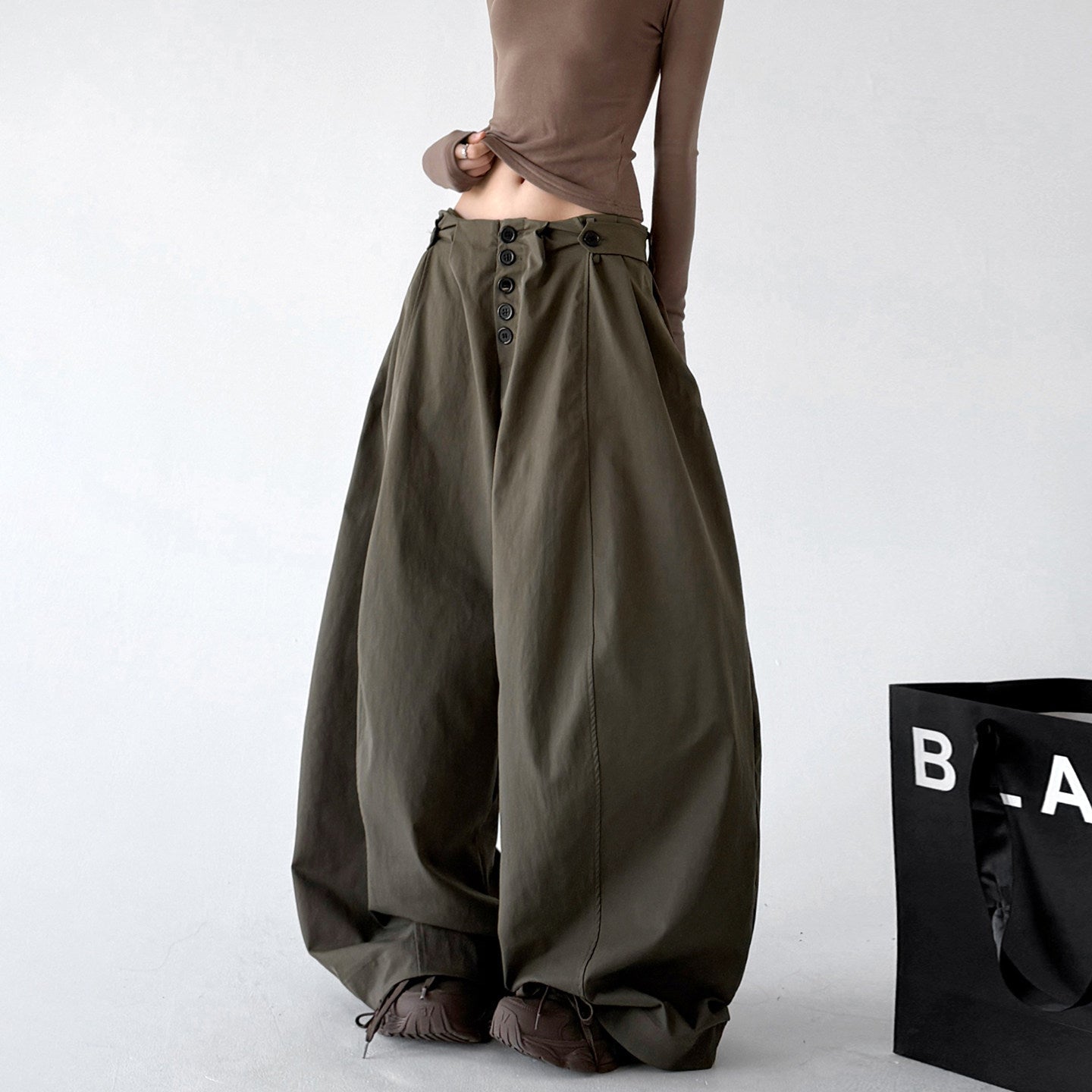 Multi-Button Balloon Pants - CT6264 Secondary image