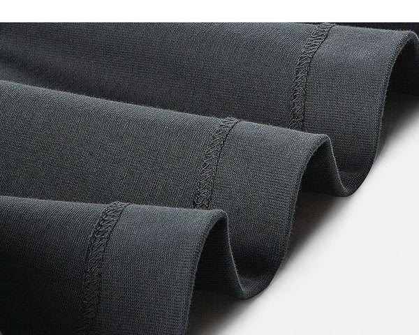 IDLT T-shirt, dark gray hem stitching and fabric.