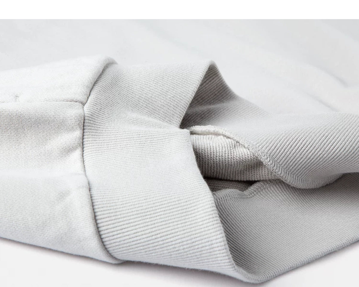 IDLT sweatshirt, cream folded hem.