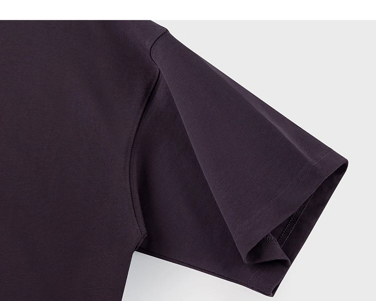 IDLT contrast collar polo, burgundy sleeve.