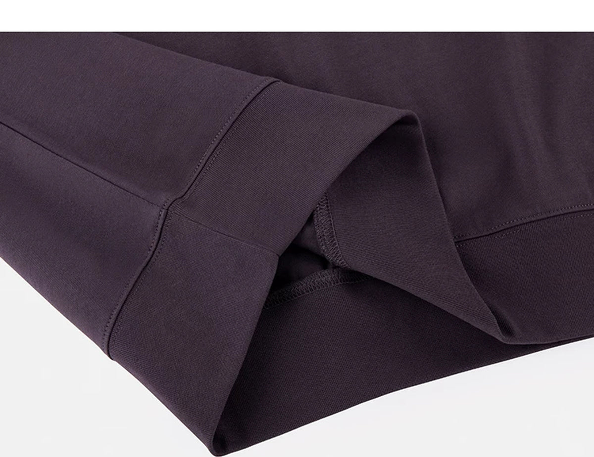 IDLT contrast collar polo, burgundy folded hem.