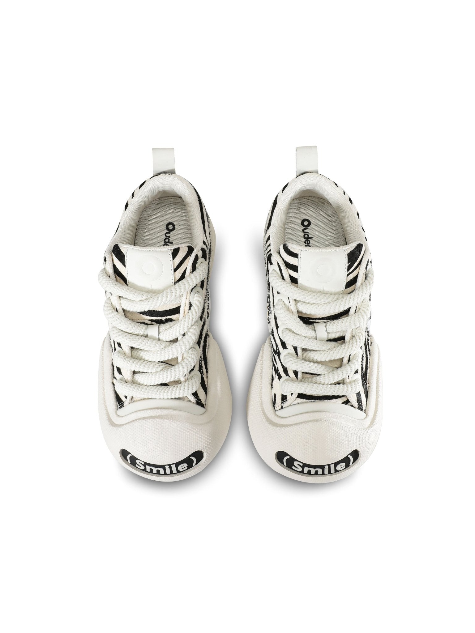 OUDER Smiler Canvas Zebra - COPPING THREADS - Ouder