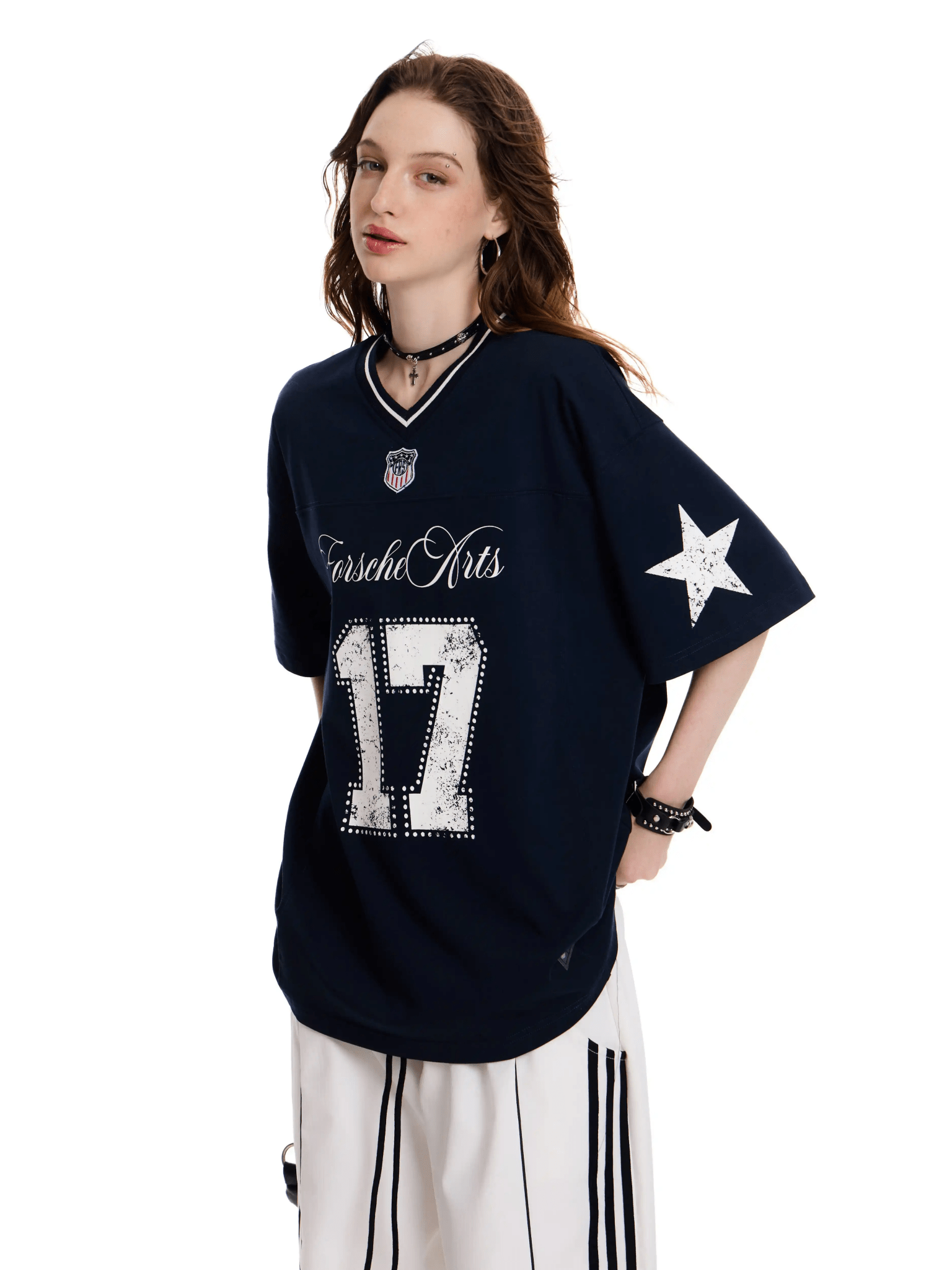 Oversized “17” print Jersey V-Neck Tee Secondary image