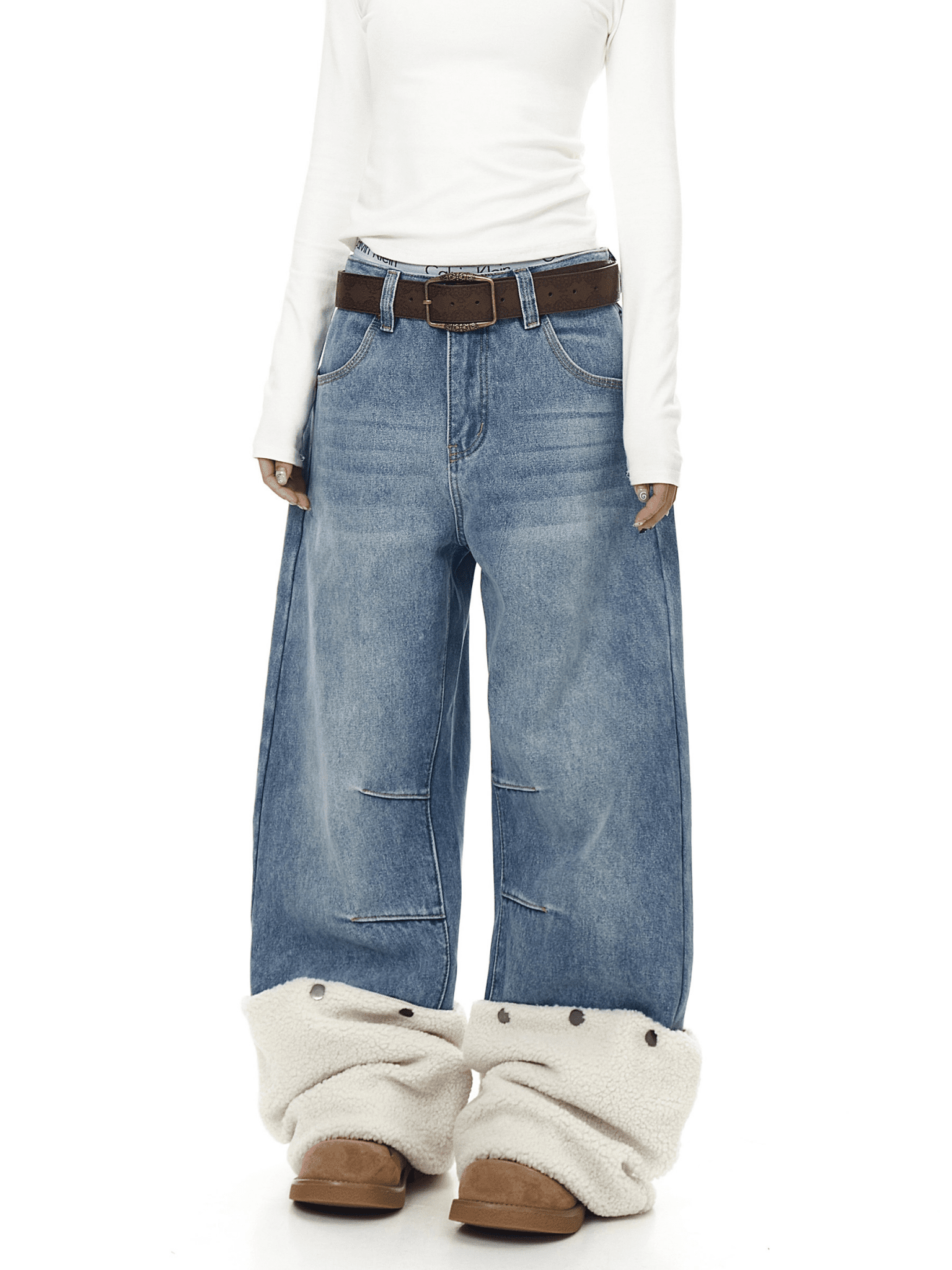 Oversized Sherpa Fleece Cuff Wide Leg Jeans Secondary image