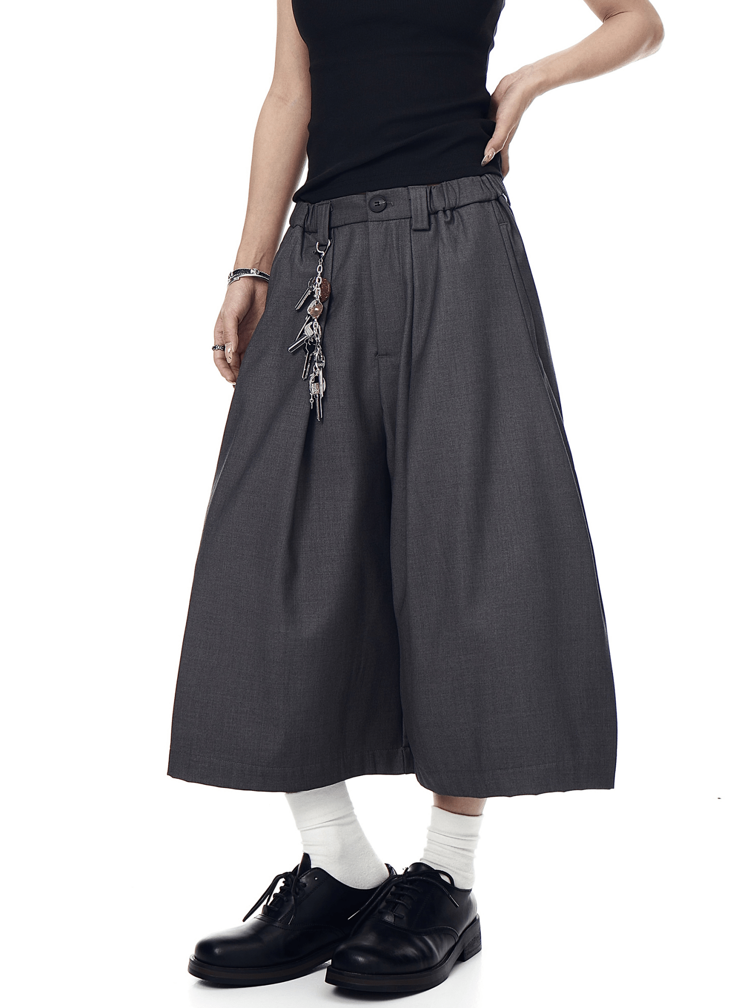 Pleated Clean-Fit Wide-Leg Trousers Secondary image