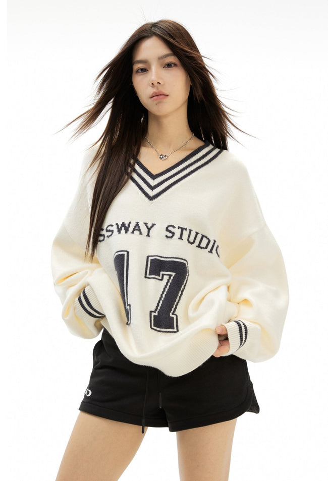 Retro 17 Graphic V - Neck Knit Sweater - COPPING THREADS - CHICISLAND Hover Image