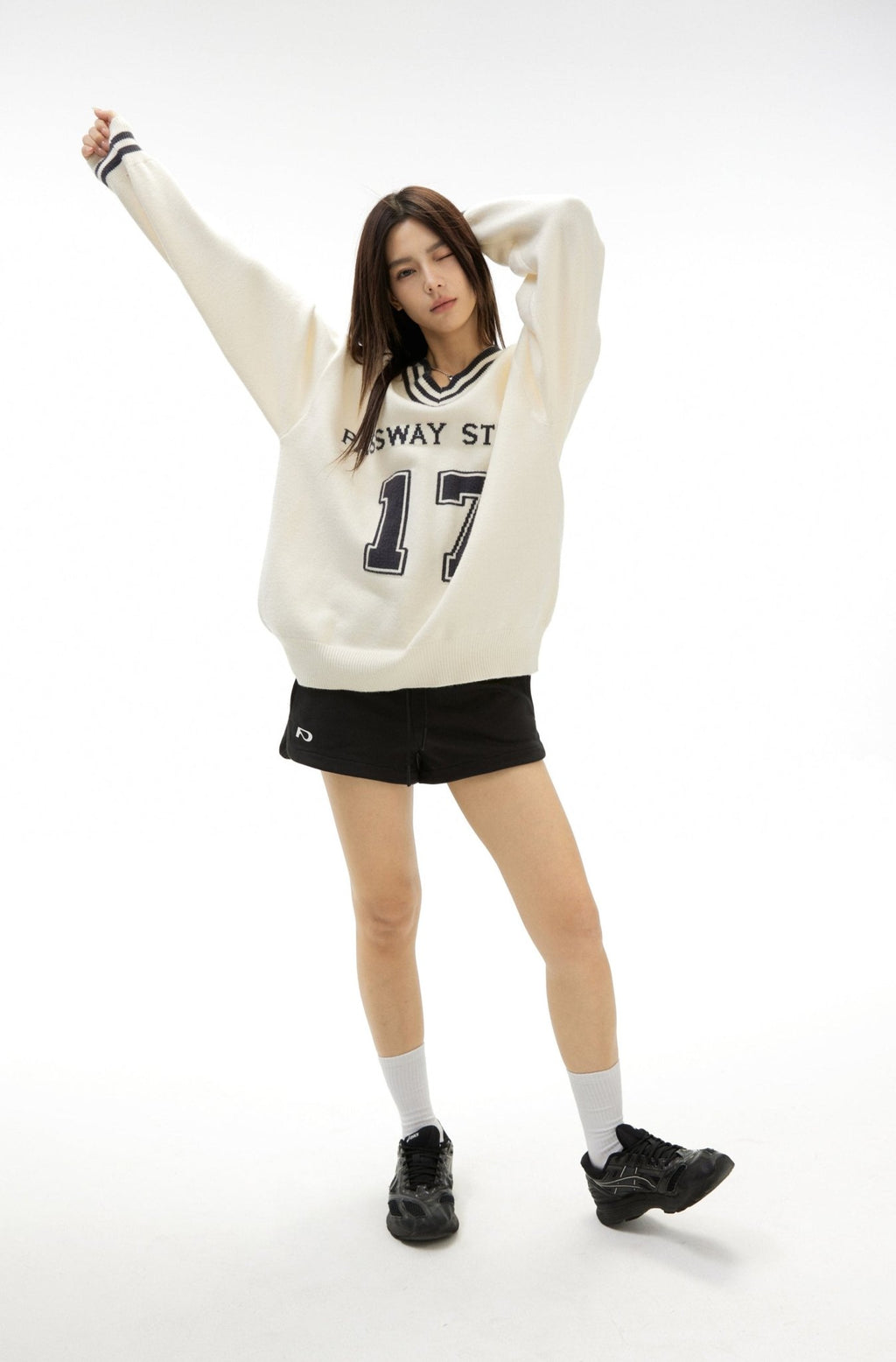 Retro 17 Graphic V - Neck Knit Sweater - COPPING THREADS - CHICISLAND