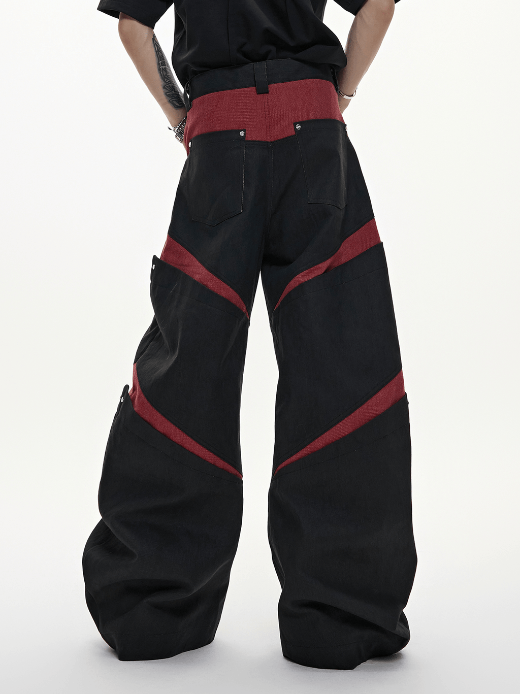 Rivet Accents Multi - Panel Wide - Leg Cargo Pants - COPPING THREADS - ArguE CulturE