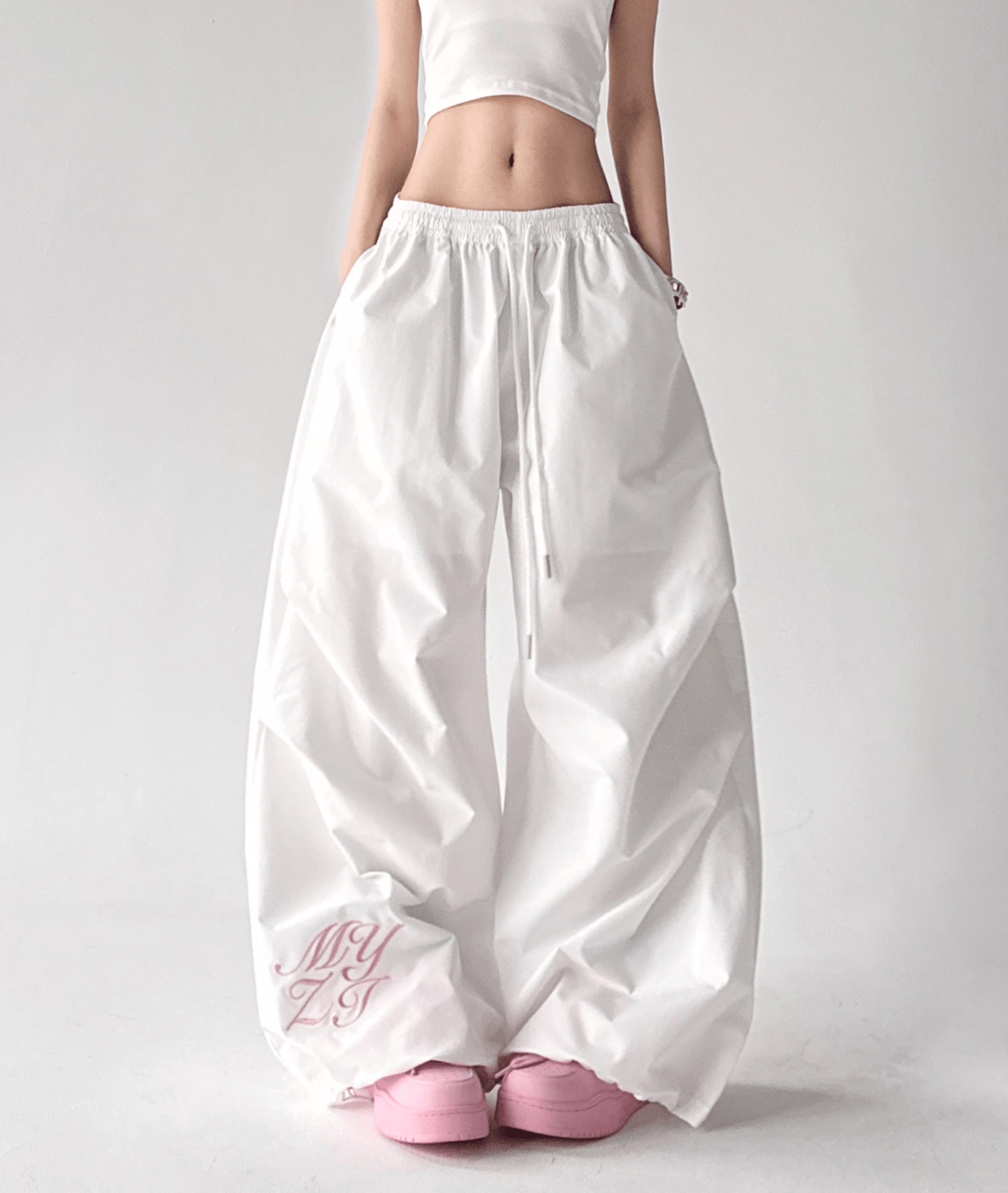 Ruched Wide-Leg Parachute Pants – CT6665 Secondary image