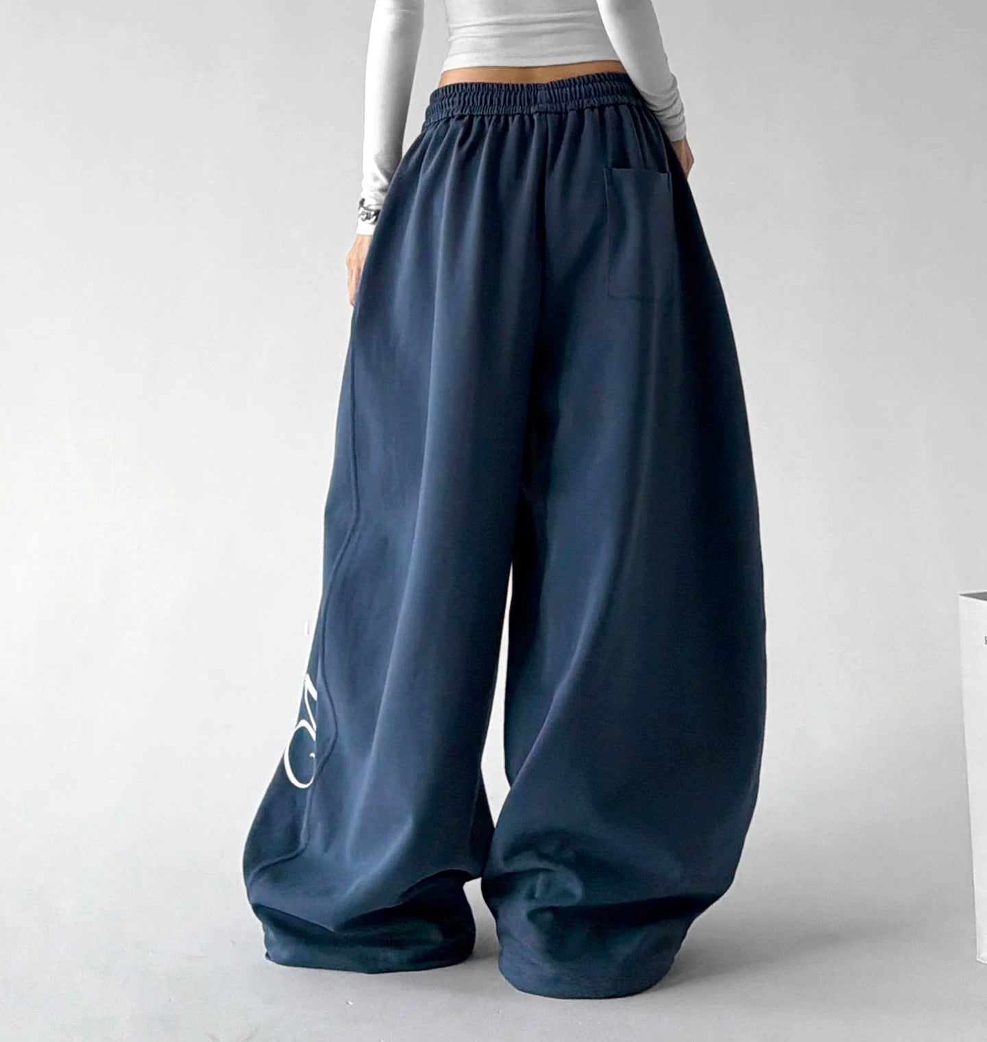 Script-Print Wide-Leg Sweatpants Secondary image