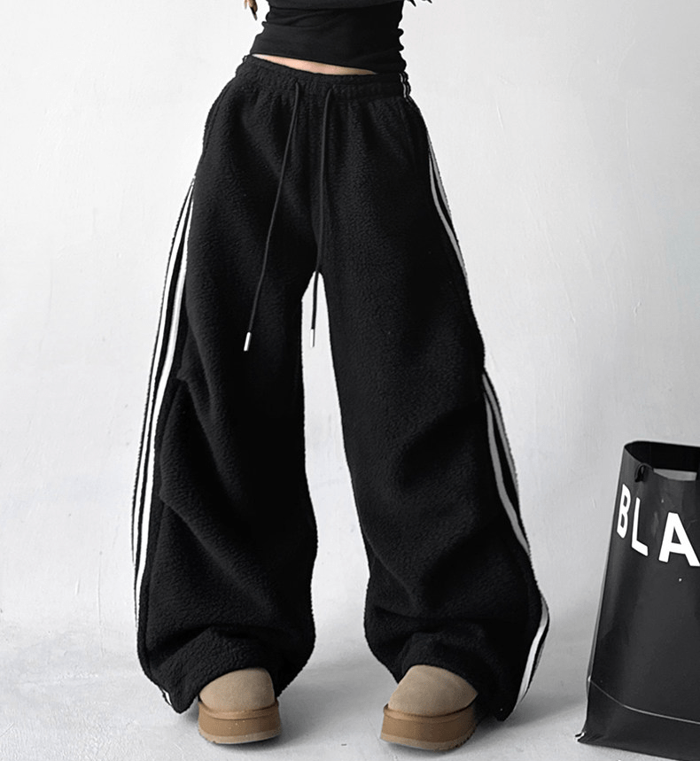 Three - Stripe Sherpa Fleece Sweatpants - COPPING THREADS - CT Select