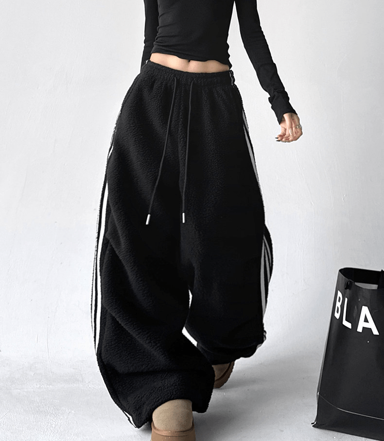 Three - Stripe Sherpa Fleece Sweatpants - COPPING THREADS - CT Select