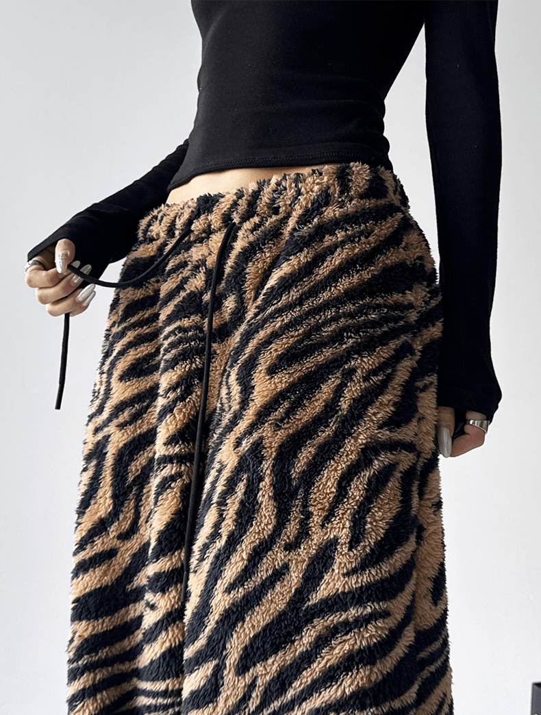 Tiger Print Fleece Wide - Leg Pants - COPPING THREADS - CT Select