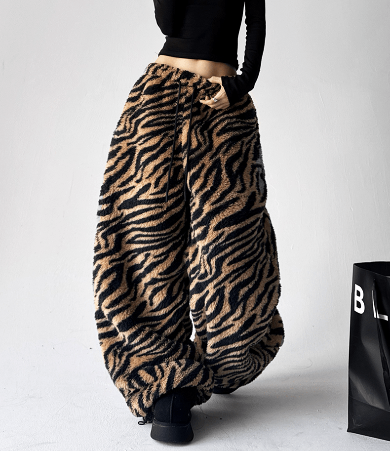 Tiger Print Fleece Wide - Leg Pants - COPPING THREADS - CT Select