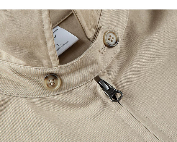 IDLT zip jacket, beige collar fastening tab.