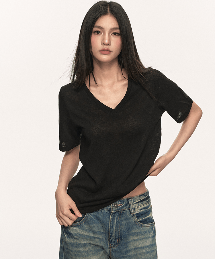 V - Neck Basic Tee - COPPING THREADS - Anna Aneae