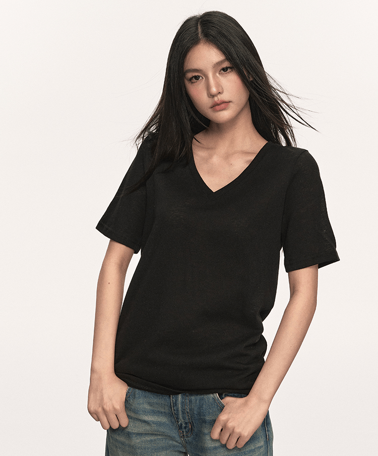 V - Neck Basic Tee - COPPING THREADS - Anna Aneae