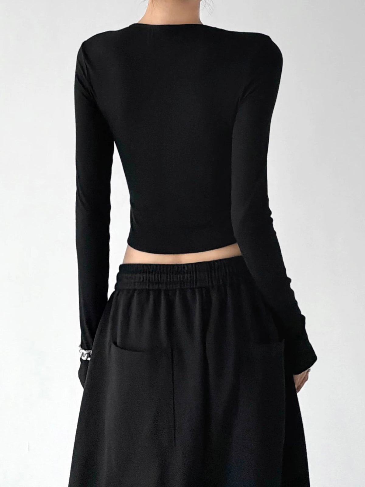 V-Neck Cropped Long-Sleeve Top - COPPING THREADS - CT ORIGINALS