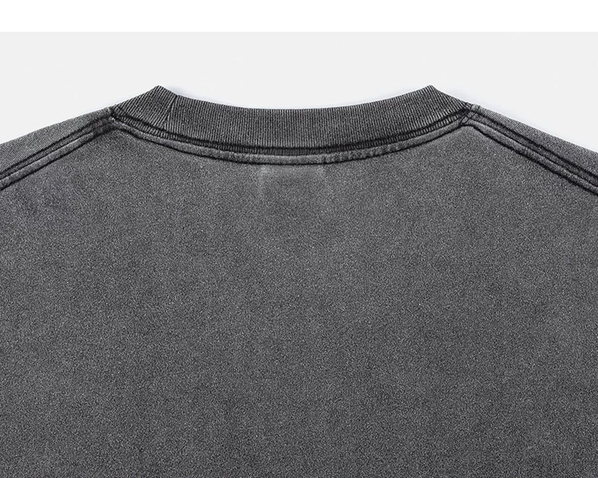IDLT washed T-shirt, gray back neckline.