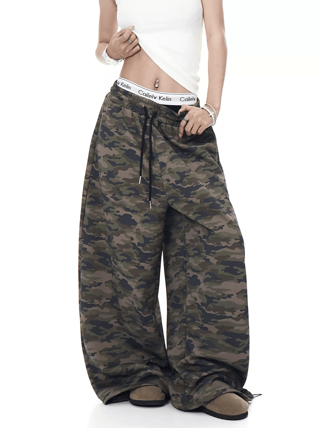 Vintage Camo Wide-Leg Drawstring Sweatpants Main Image
