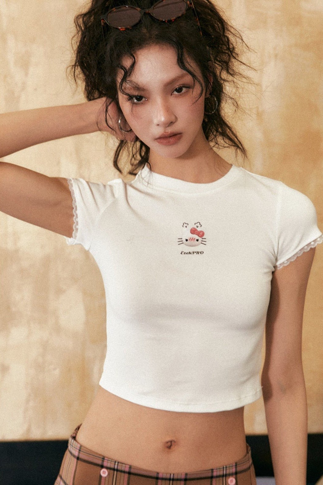 Vintage Cartoon Cat Print Lace Trim Tee - COPPING THREADS - CHICISLAND Hauptbild