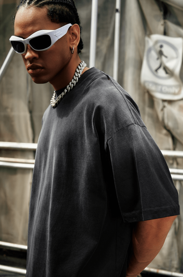 Oversize-T-Shirt mit verwaschenem Farbverlauf und Used-Look Zweitbild