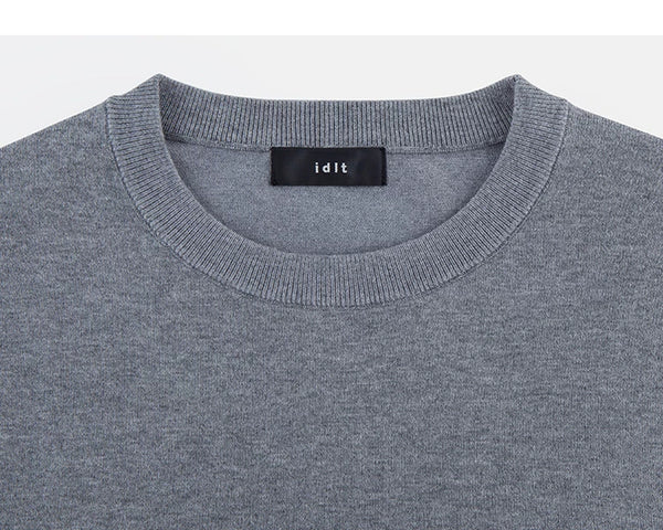 IDLT short sleeve knit top, gray crewneck.