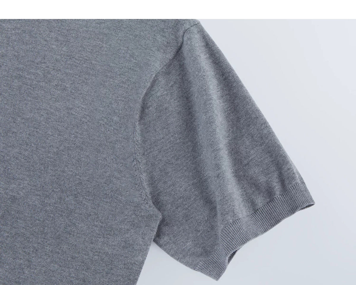 IDLT short sleeve knit top, gray sleeve.
