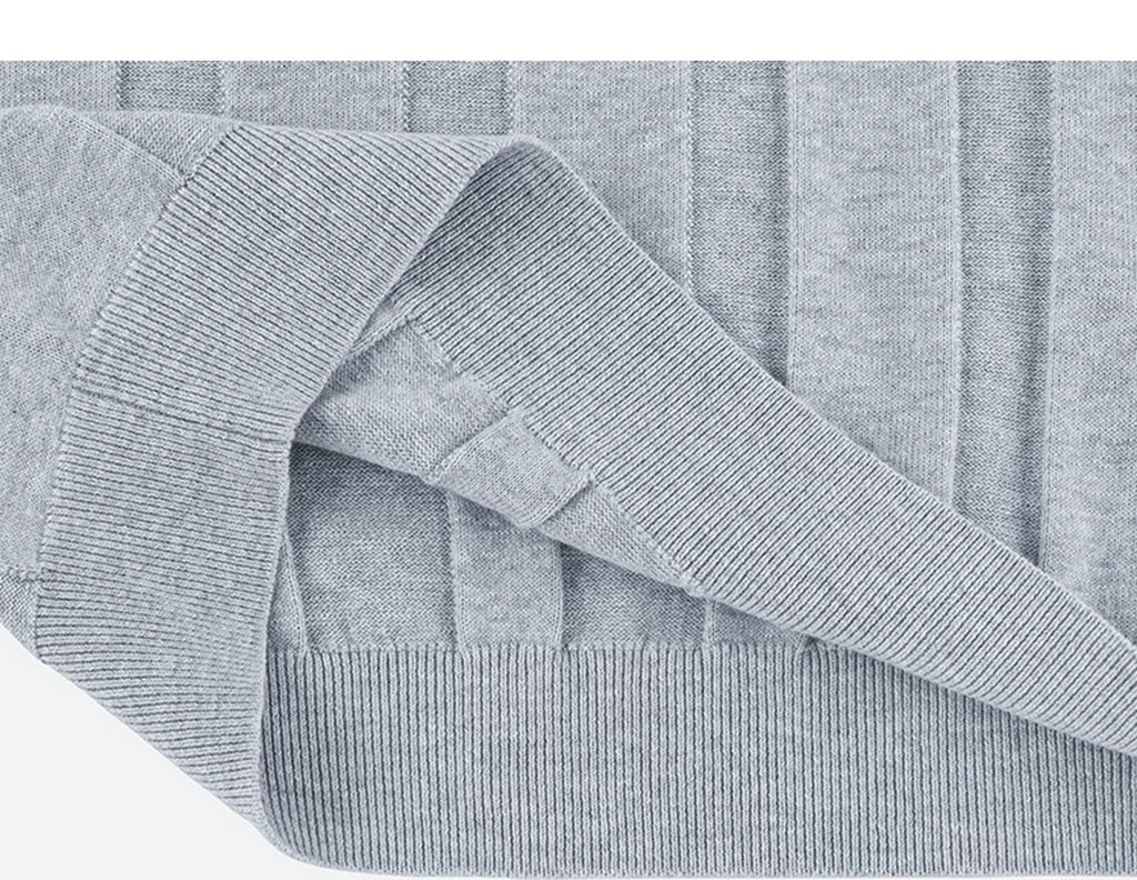 IDLT ribbed short sleeve sweater, gray folded hem.