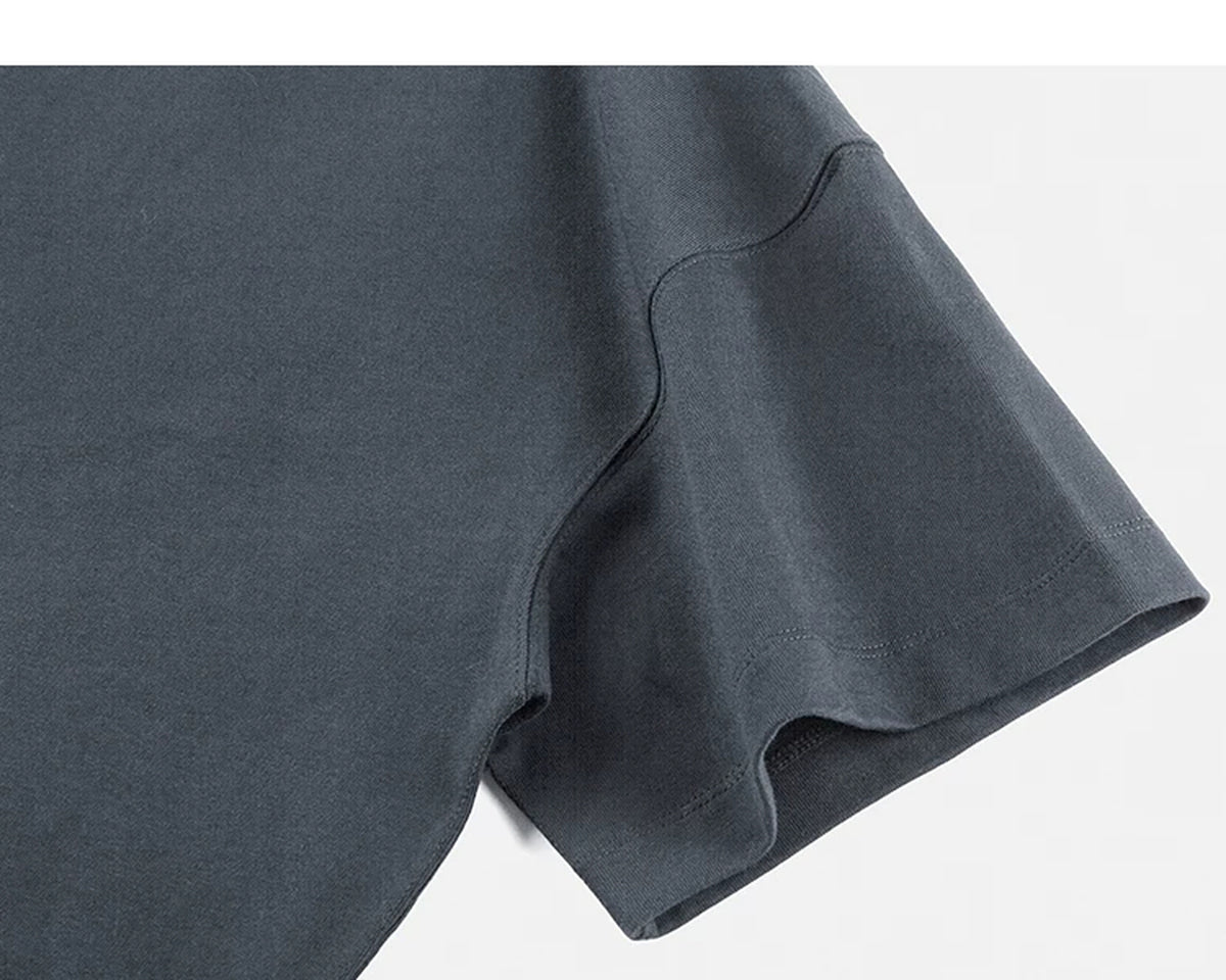 IDLT T-shirt, dark gray sleeve.
