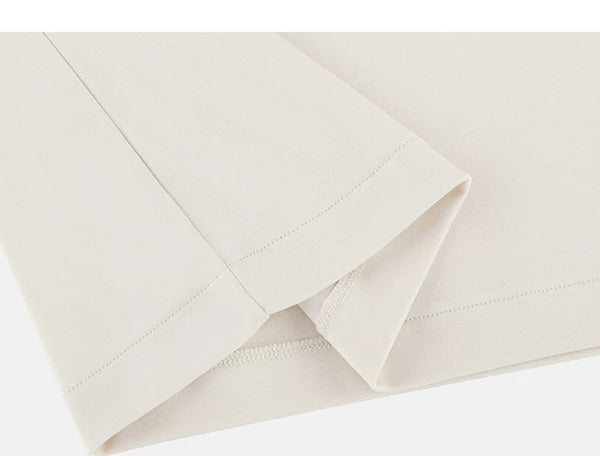 IDLT T-shirt, cream folded hem.