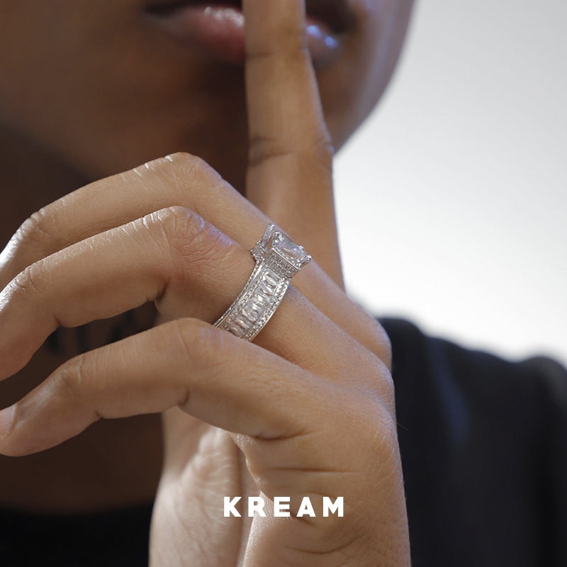 KREAM イリデッセント バゲット ダイヤモンド リング