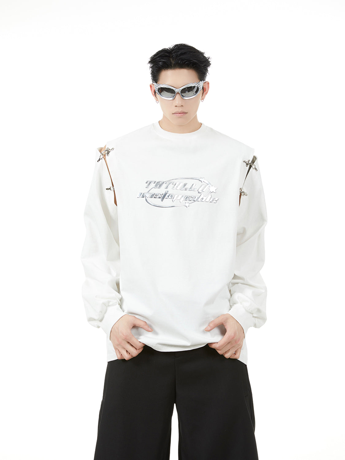 Split Airplane Buckle Long Sleeve Tee