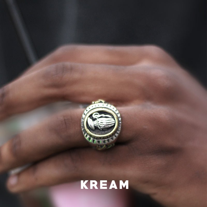 KREAM Praying hand s925 silver ring - COPPING THREADS - KREAM