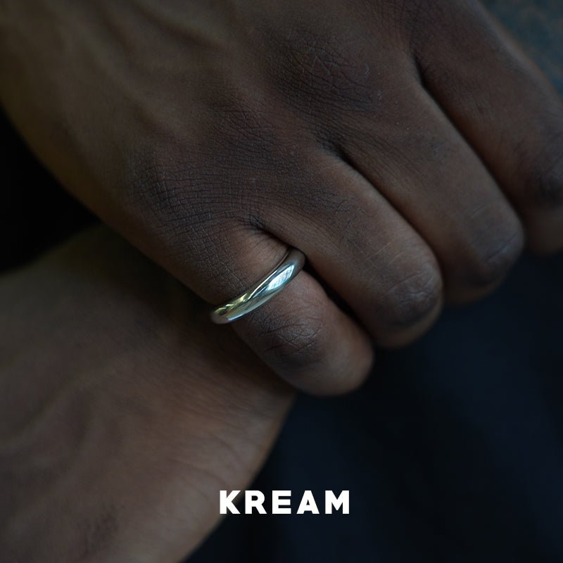 KREAM S925 Sterling Silber Schlichter Peplum-Ring mit Glanz  Zweitbild