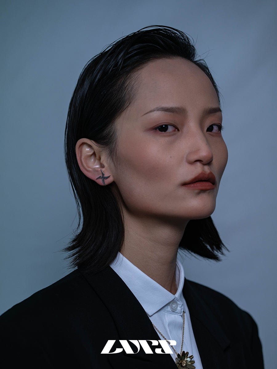 LURS Shuriken Stud Earring Secondary image