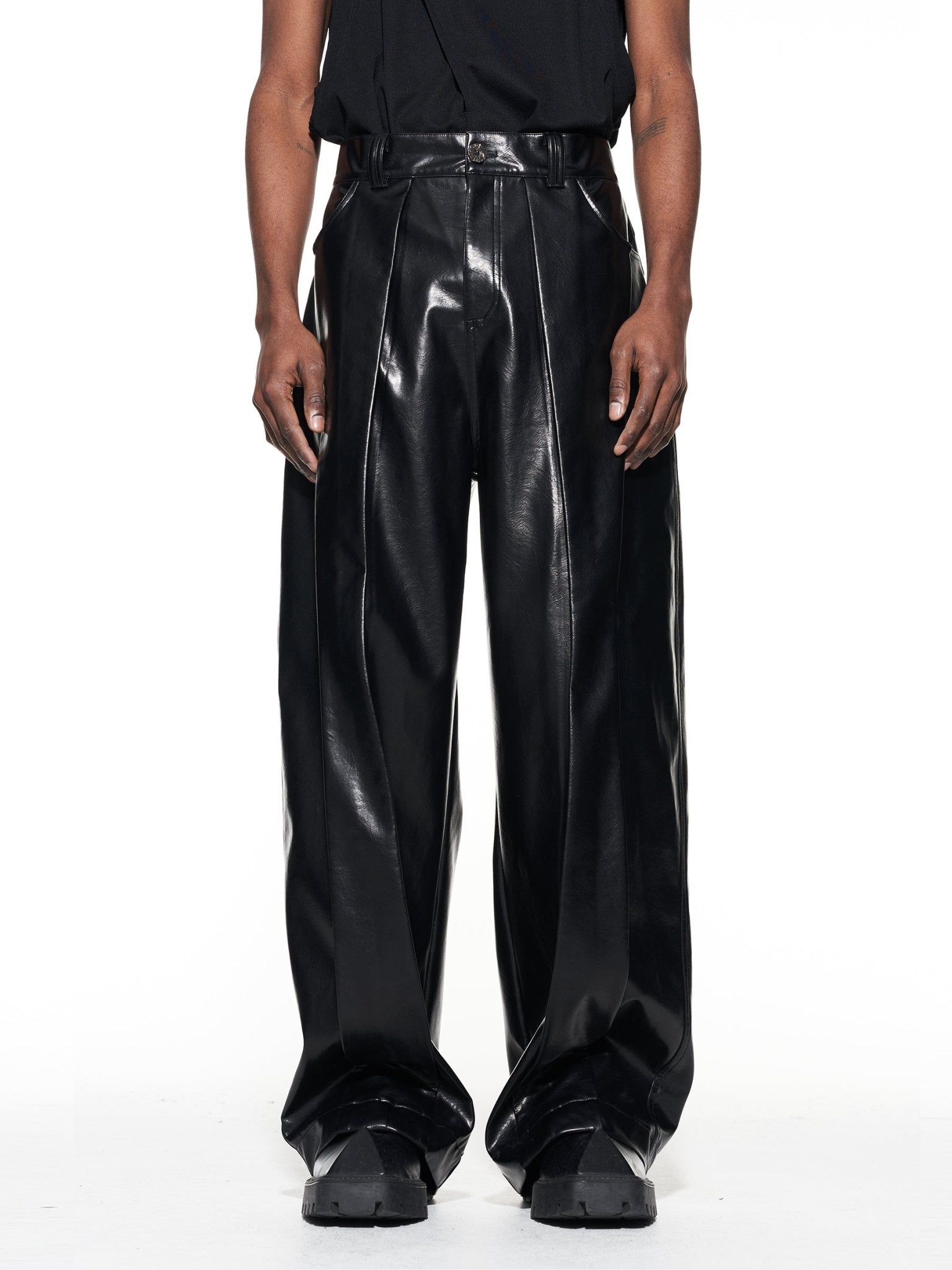 Pleated Straight Leg Leather Pants - COPPING THREADS - BLIND NO PLAN Hauptbild