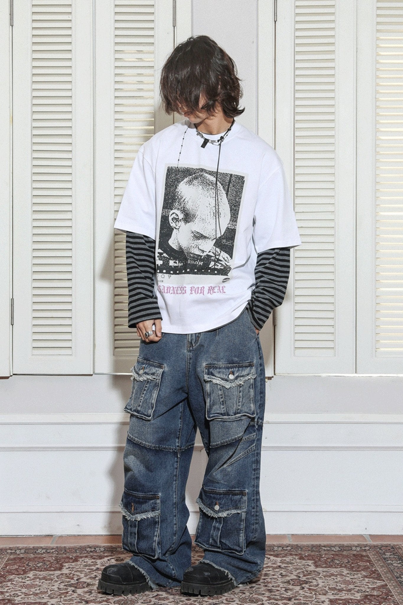 TRECLUB T-Shirt mit Aufdruck „Sadness Face“.  Zweitbild